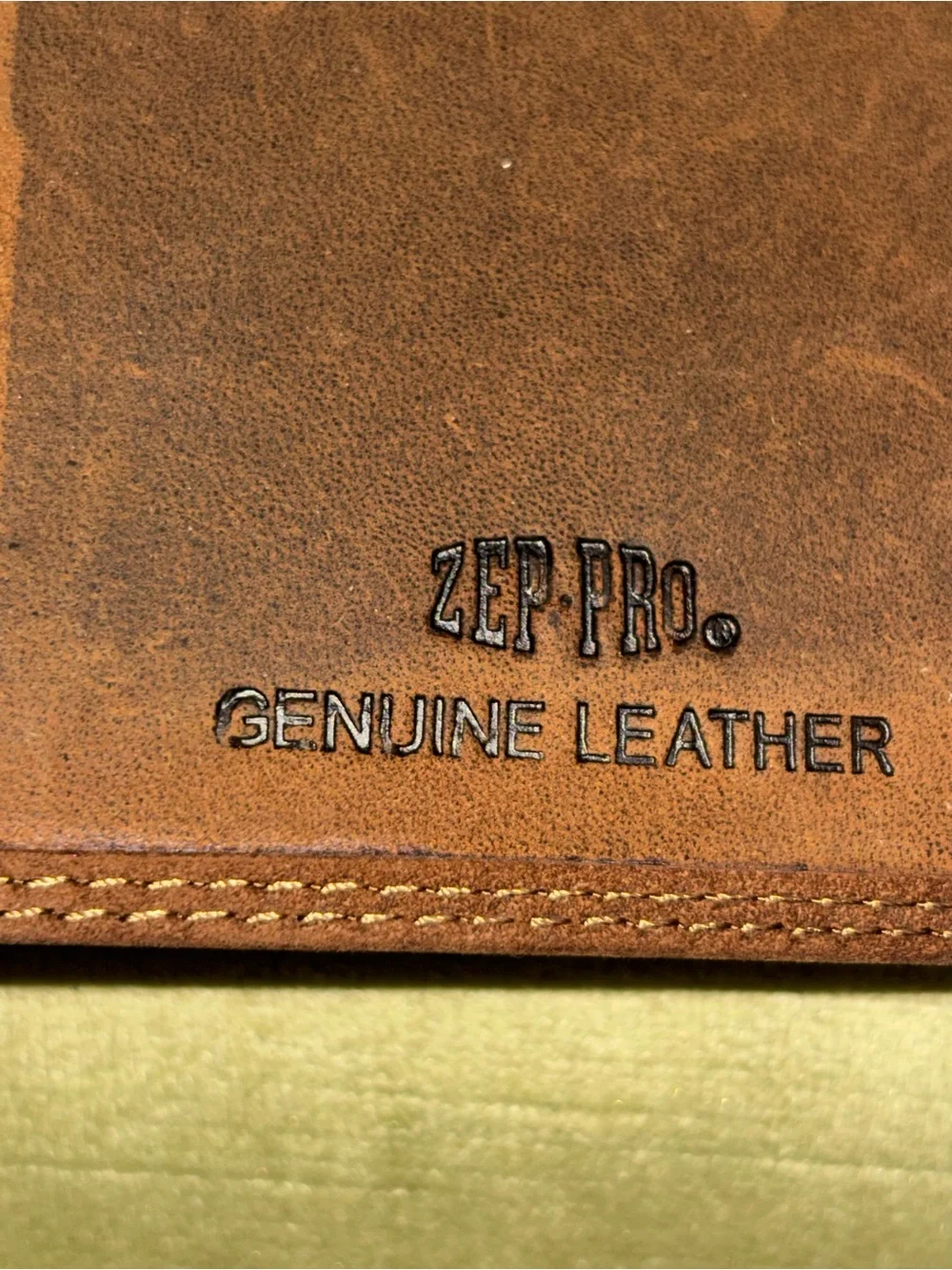 ZEP-PRO NCAA Ole Miss Rebels Crazy Horse Leather Long Roper Wallet GIFT Box